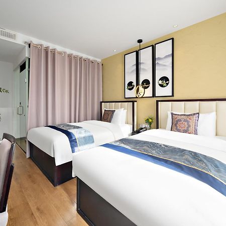 Beijing Tangfu Nanluoguxiang Wang Fu Jing Forbidden City Snack Street Hotel,1 Stop Walking To Airport Express,3 Stop To Tiananmen&Free Laundry Dry Service &Professional Free Tour Ticket Service With English Speaking Staff エクステリア 写真