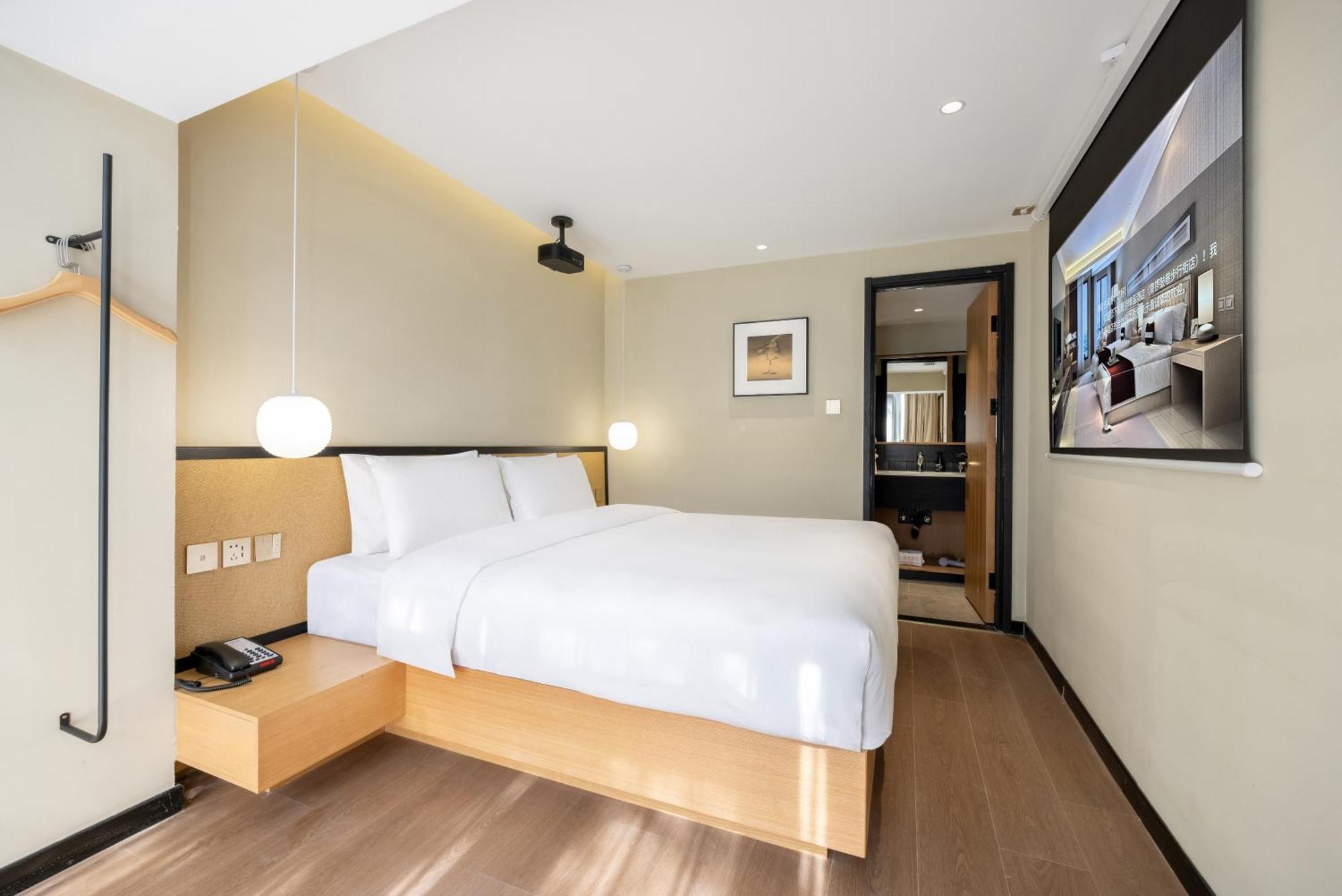 Beijing Tangfu Nanluoguxiang Wang Fu Jing Forbidden City Snack Street Hotel,1 Stop Walking To Airport Express,3 Stop To Tiananmen&Free Laundry Dry Service &Professional Free Tour Ticket Service With English Speaking Staff エクステリア 写真