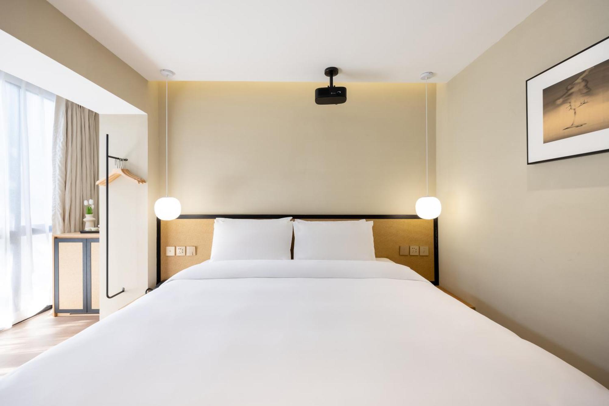 Beijing Tangfu Nanluoguxiang Wang Fu Jing Forbidden City Snack Street Hotel,1 Stop Walking To Airport Express,3 Stop To Tiananmen&Free Laundry Dry Service &Professional Free Tour Ticket Service With English Speaking Staff エクステリア 写真